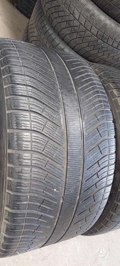Michelin, žieminės 305/35 R21