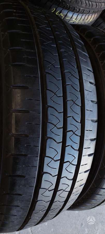 Kumho, vasarinės 215/60 R17