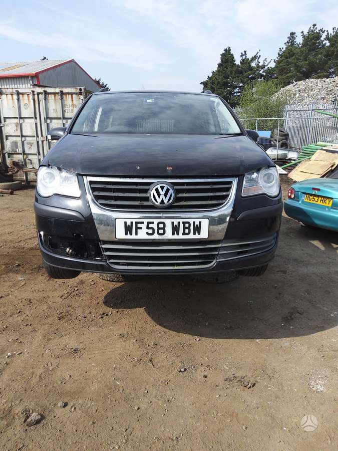 Volkswagen Touran по частям