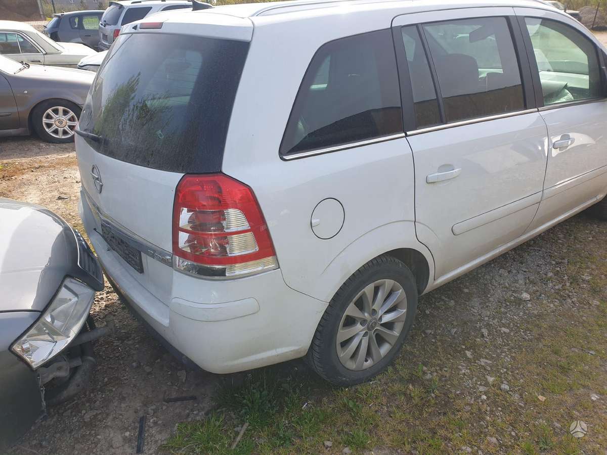 Opel Zafira rezerves daļās