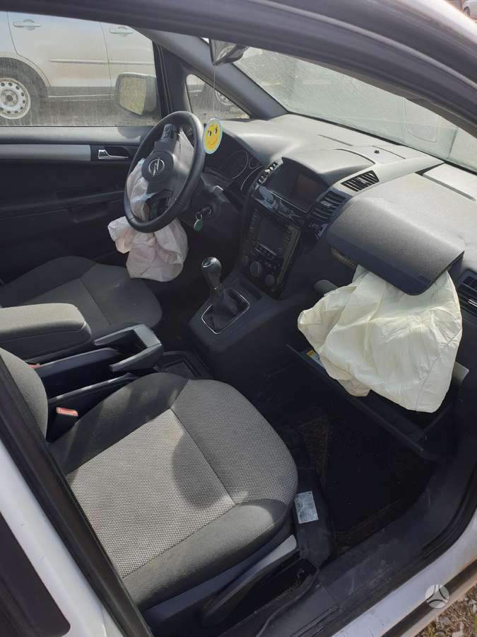 Opel Zafira rezerves daļās