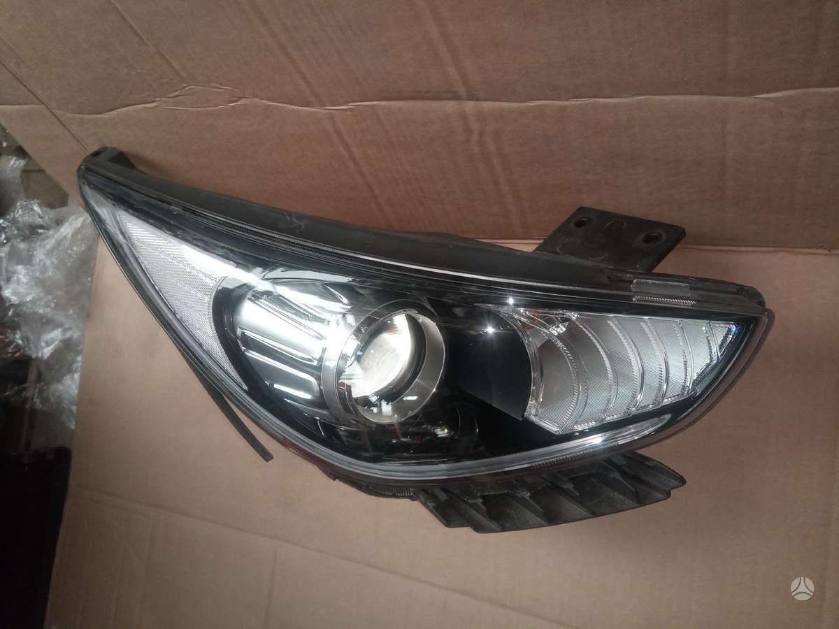 Kia Niro bumpers, fenders, lights