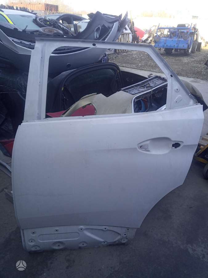 Peugeot 3008 kėbulo dalys