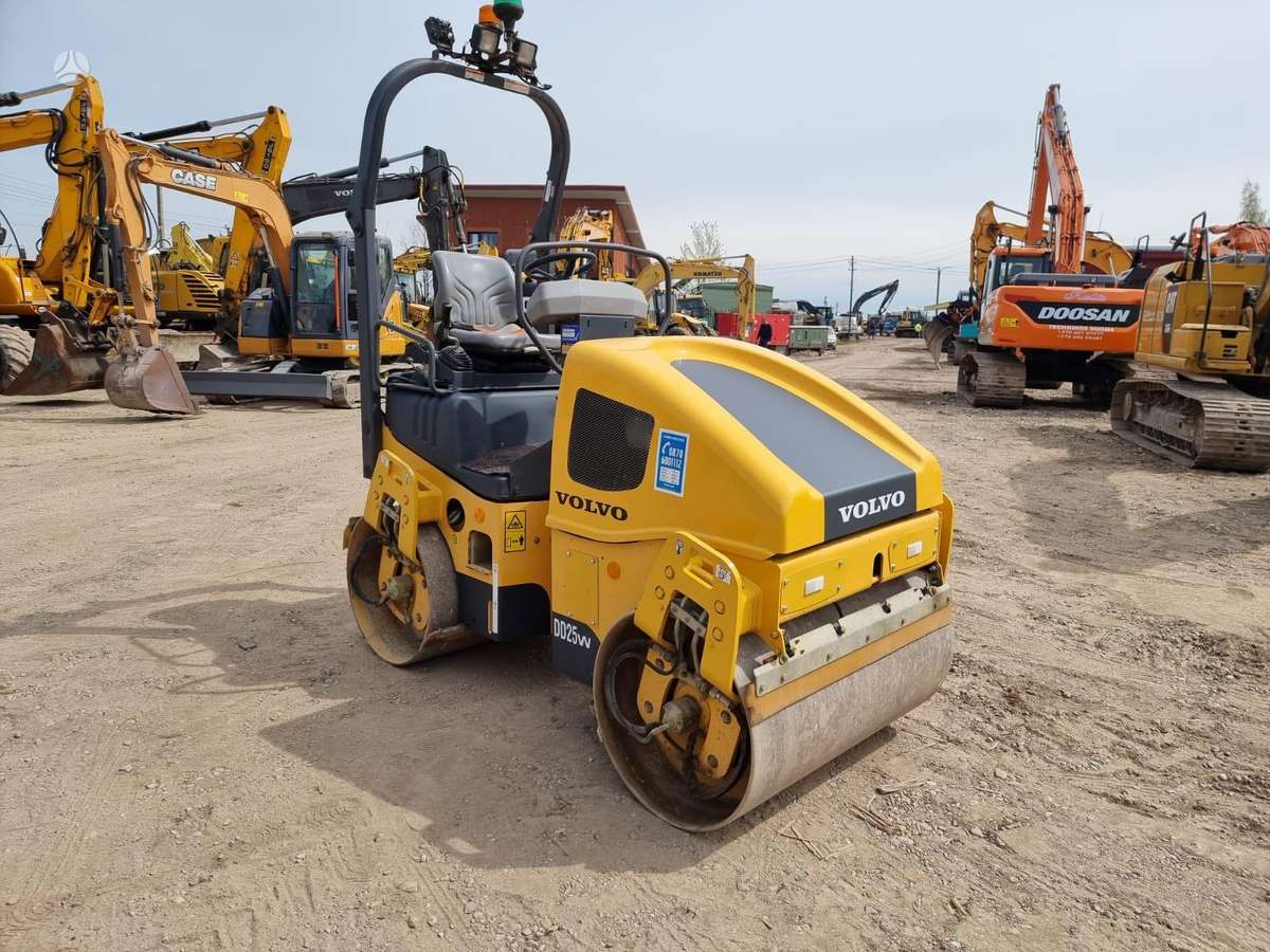 Volvo DD25, vibrator / compactor