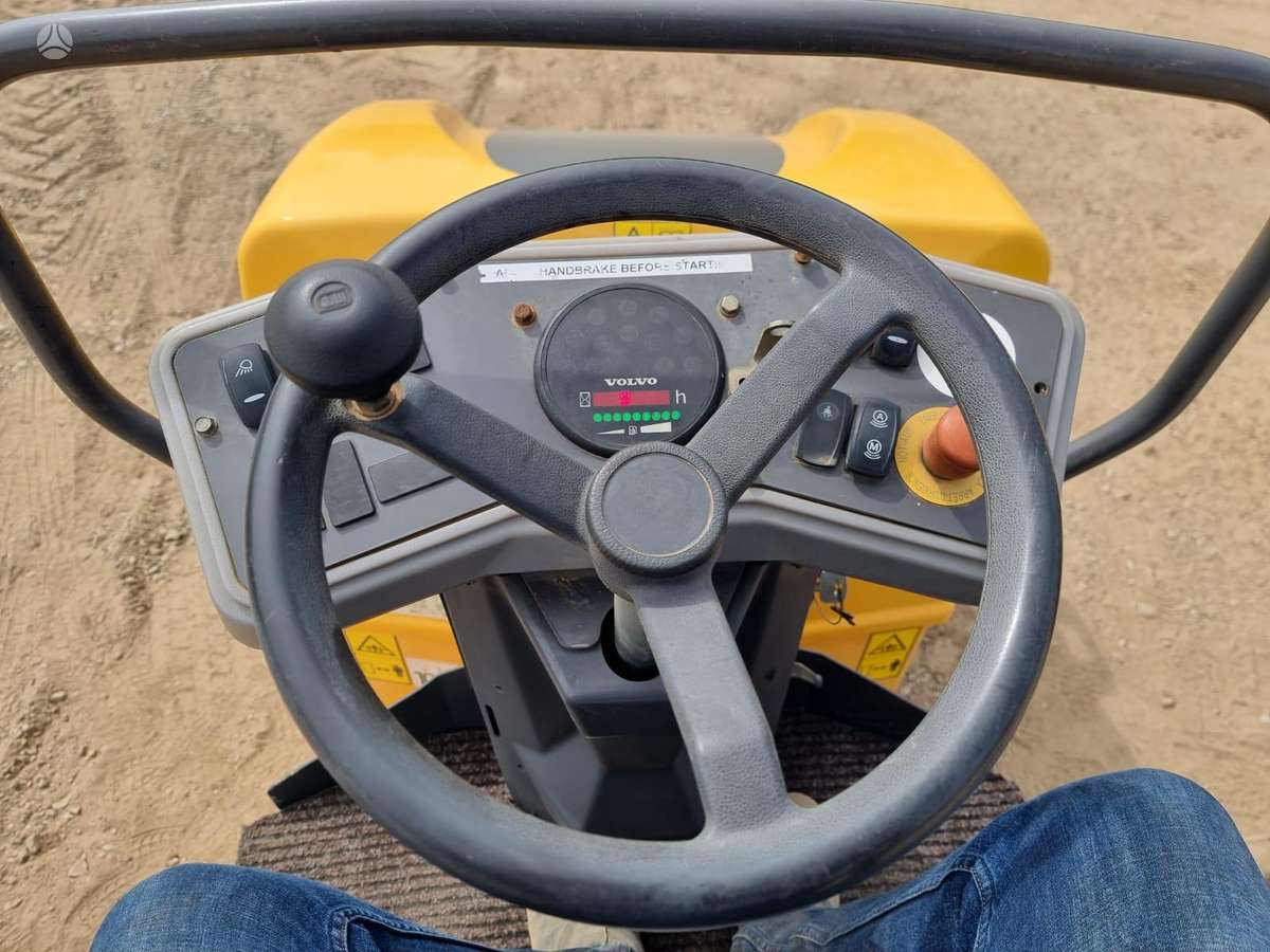 Volvo DD25, vibrator / compactor