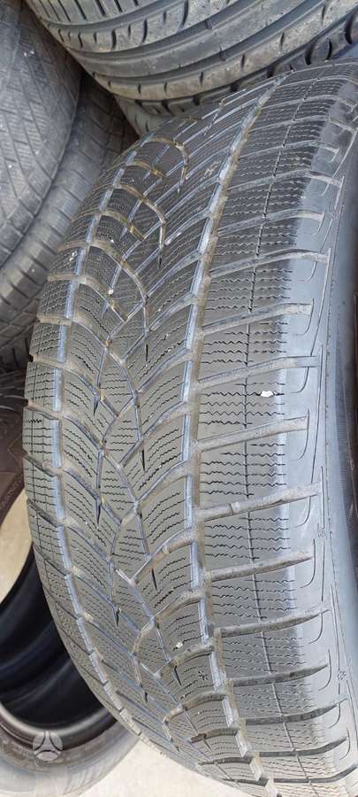 Goodyear, winter 255/50 R19