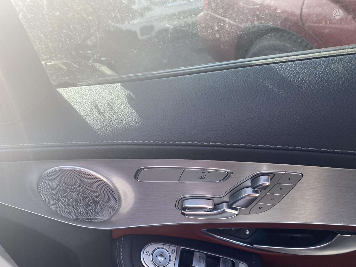 Mercedes-Benz C300 for parts