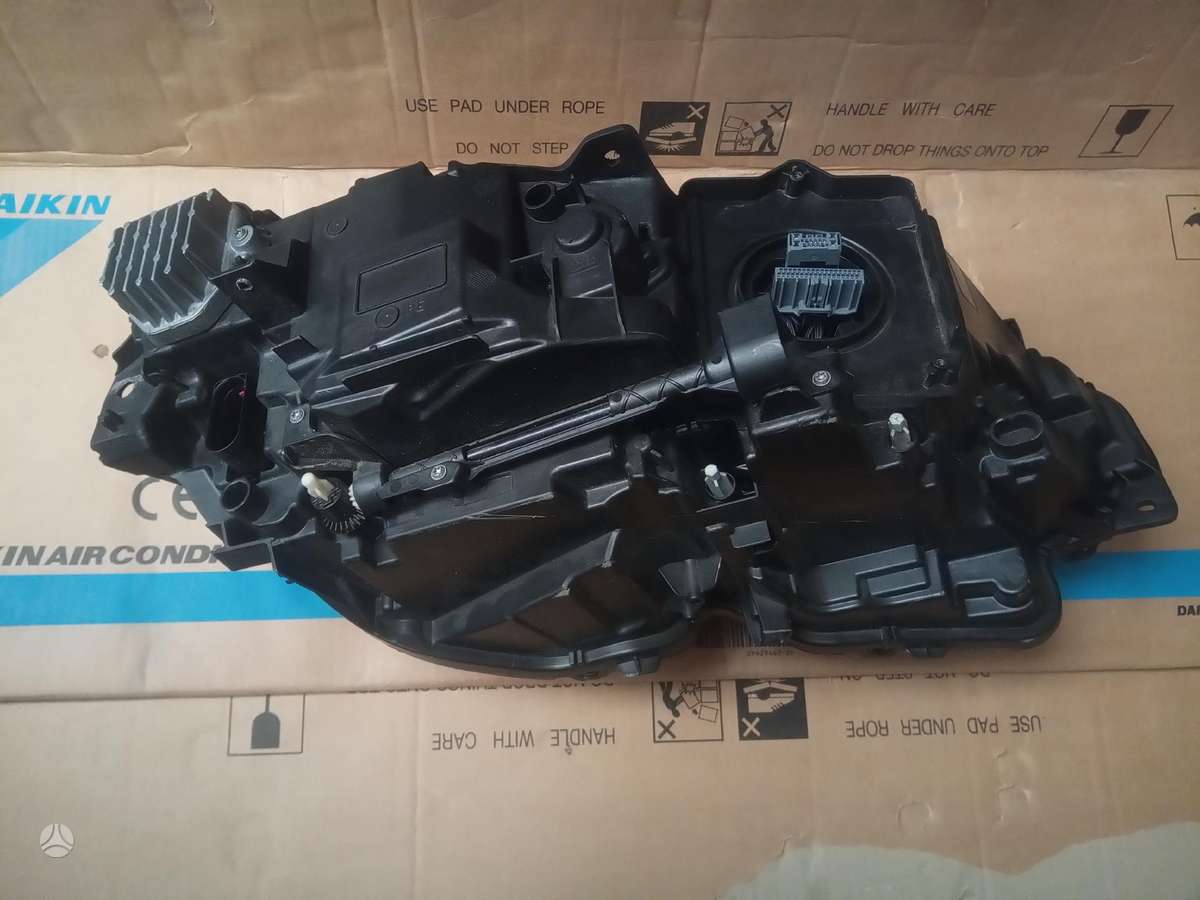 Volvo S90 kėbulo dalys