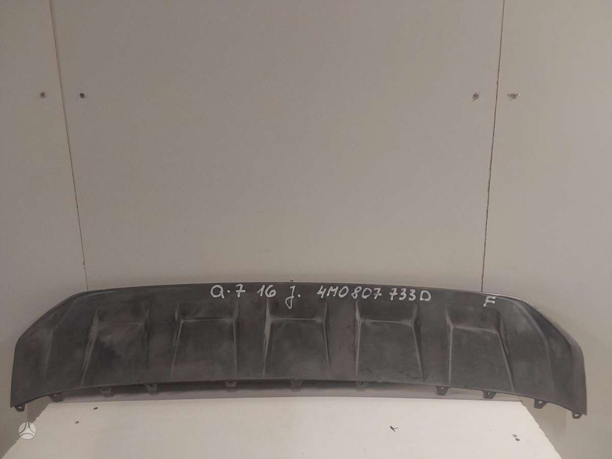 Audi Q7 for parts