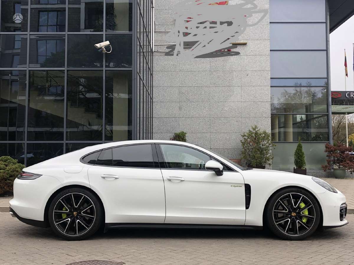Porsche Panamera - 5