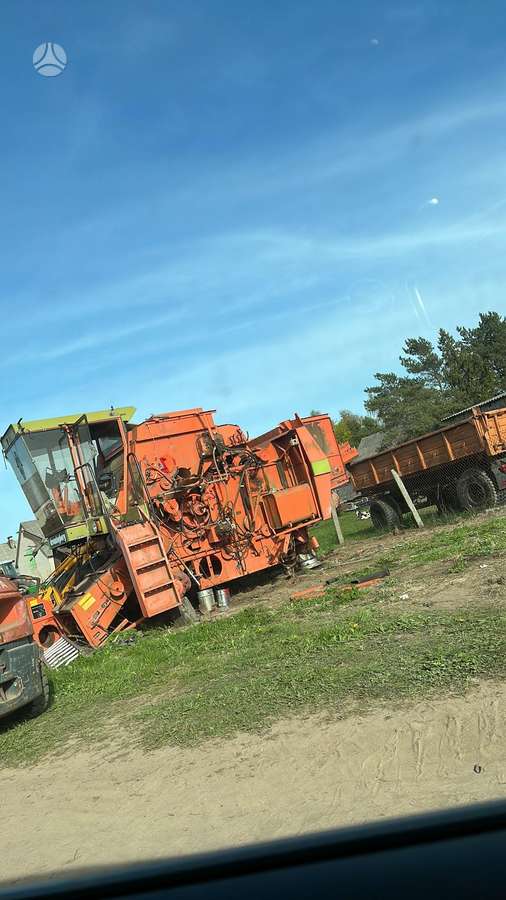 Dronningborg D3000 dalimis, комбайны