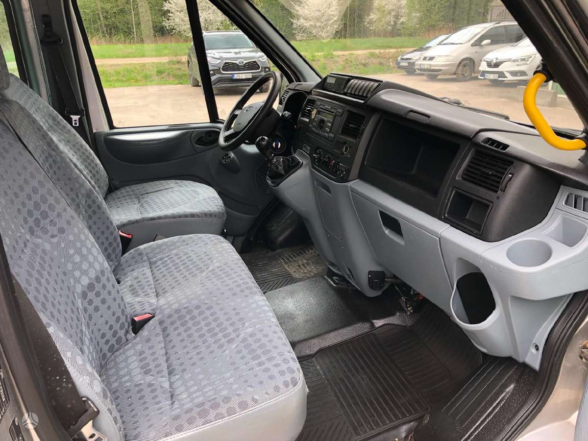 Ford Transit, pasažieru mikroautobuss