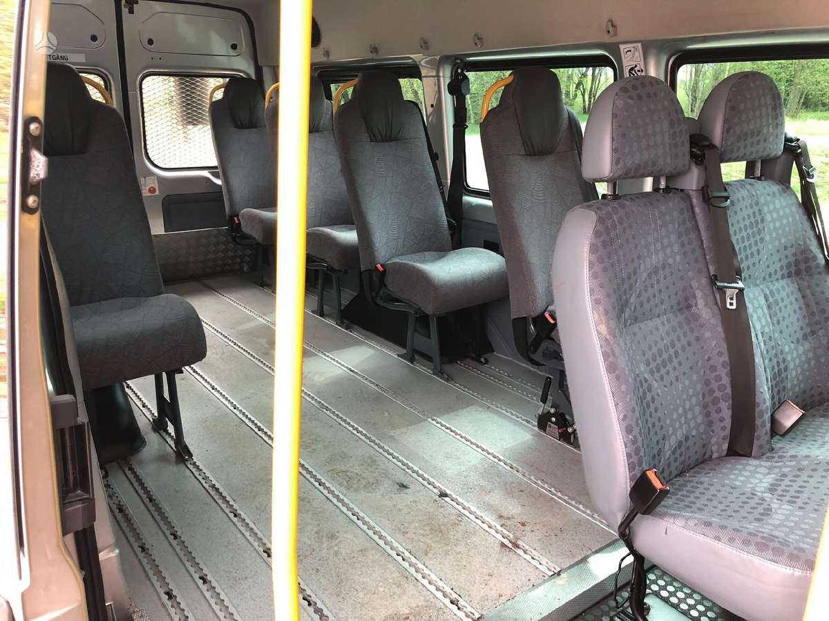 Ford Transit, passenger vans