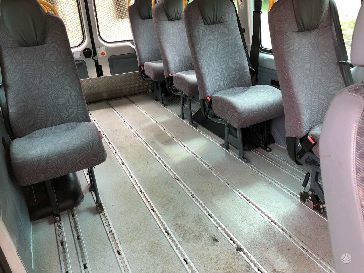 Ford Transit, passenger vans