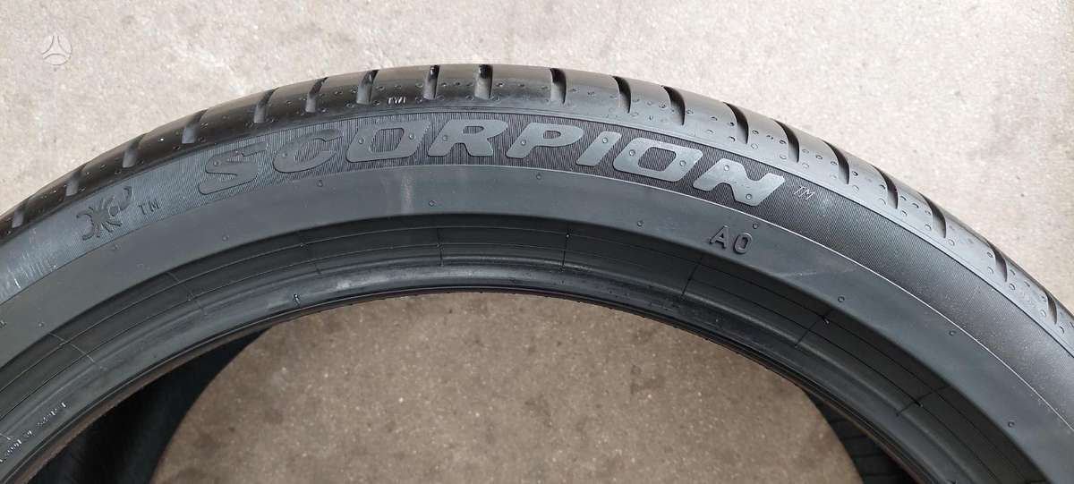 Pirelli, vasarinės 255/40 R21