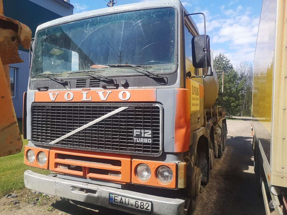 Volvo F12 Only chassis, шасси
