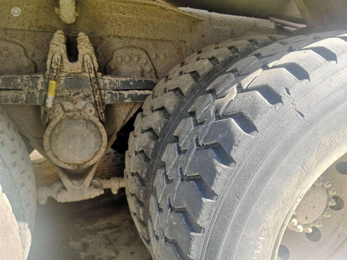 Volvo F12 Only chassis, шасси