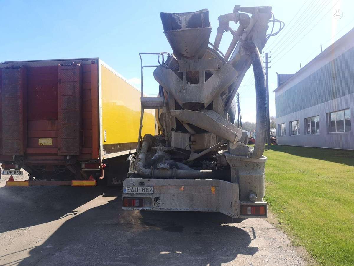 Volvo F12 Only chassis, шасси