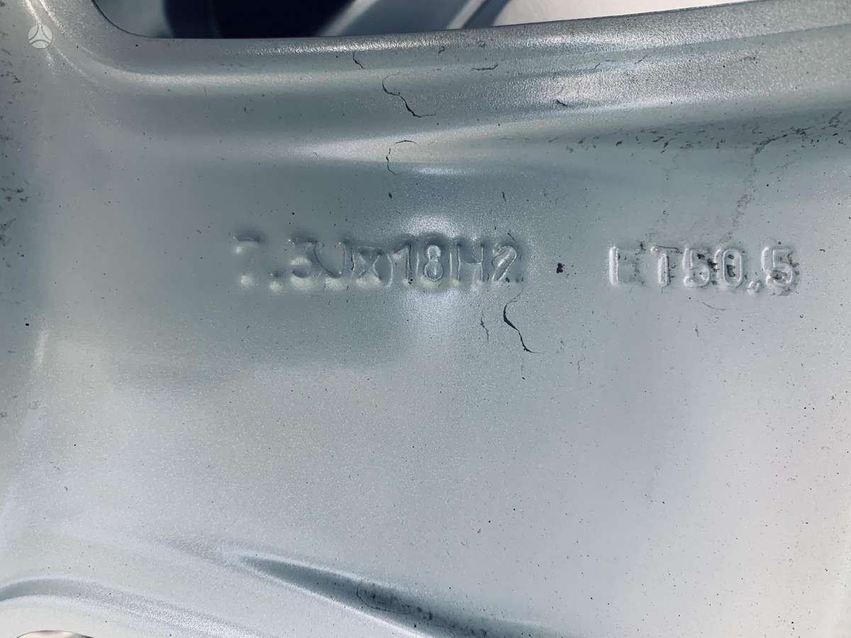 Volvo, lengvojo lydinio, R18