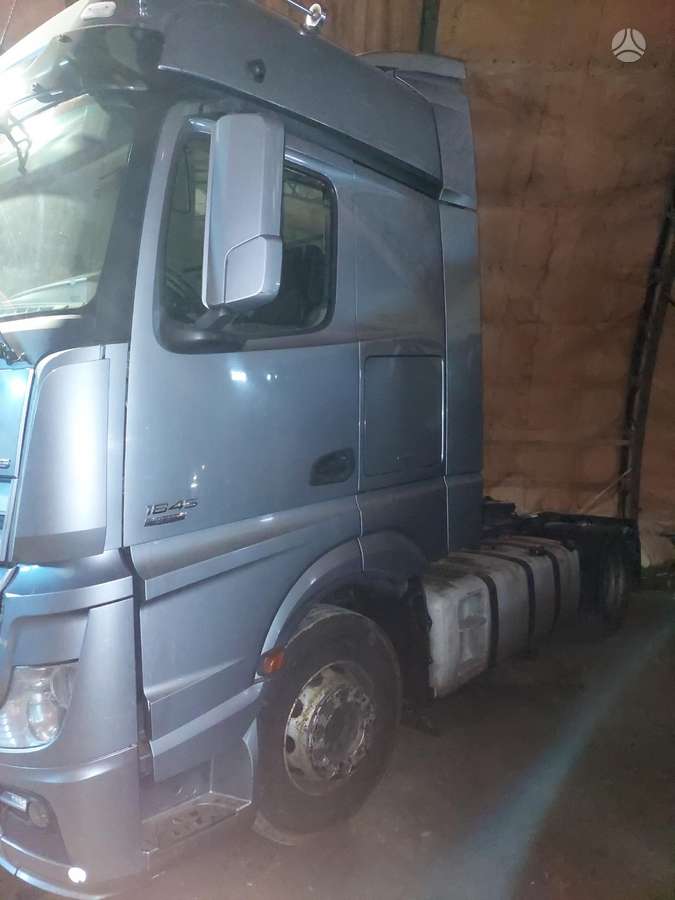 Mercedes-Benz Actros, тягачи
