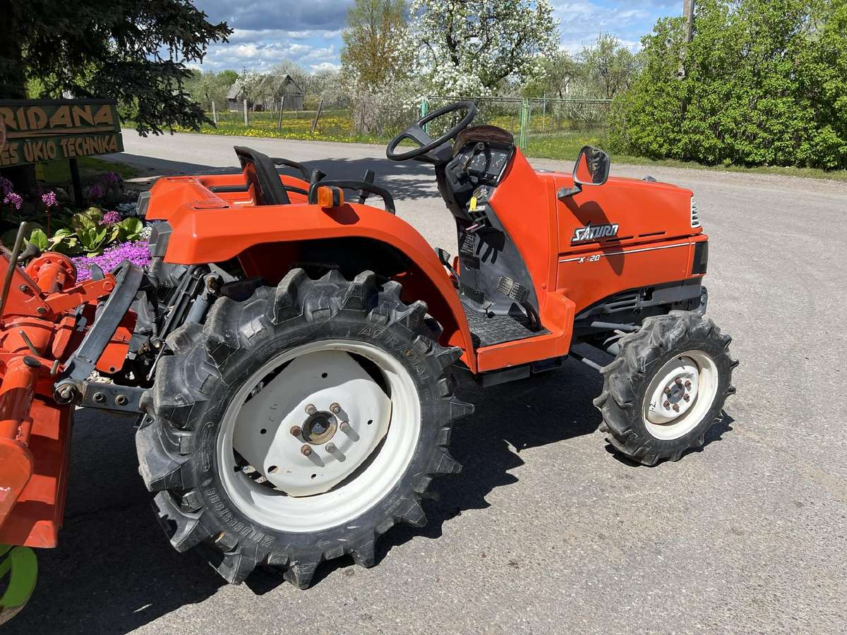 Kubota X-20 Saturn, тракторы