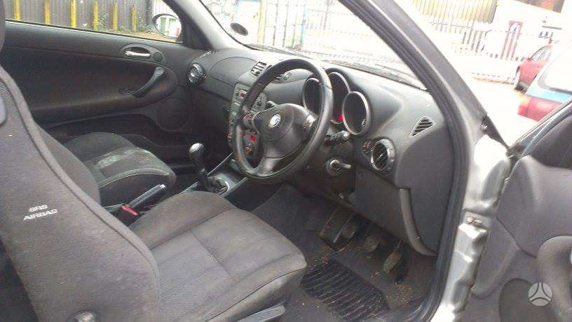 Alfa Romeo 147 Ar3210