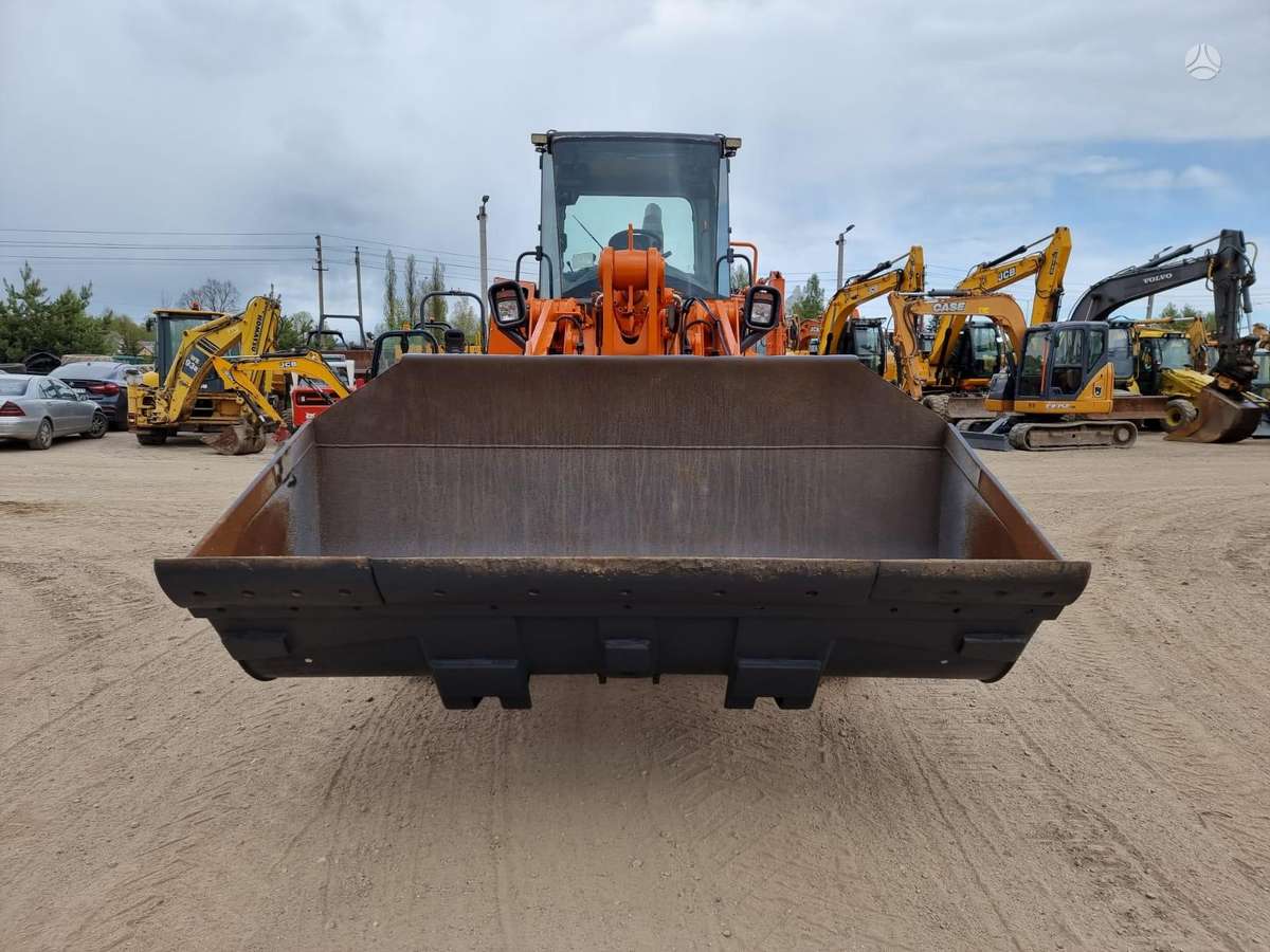 Doosan DL300-3, frontal loader