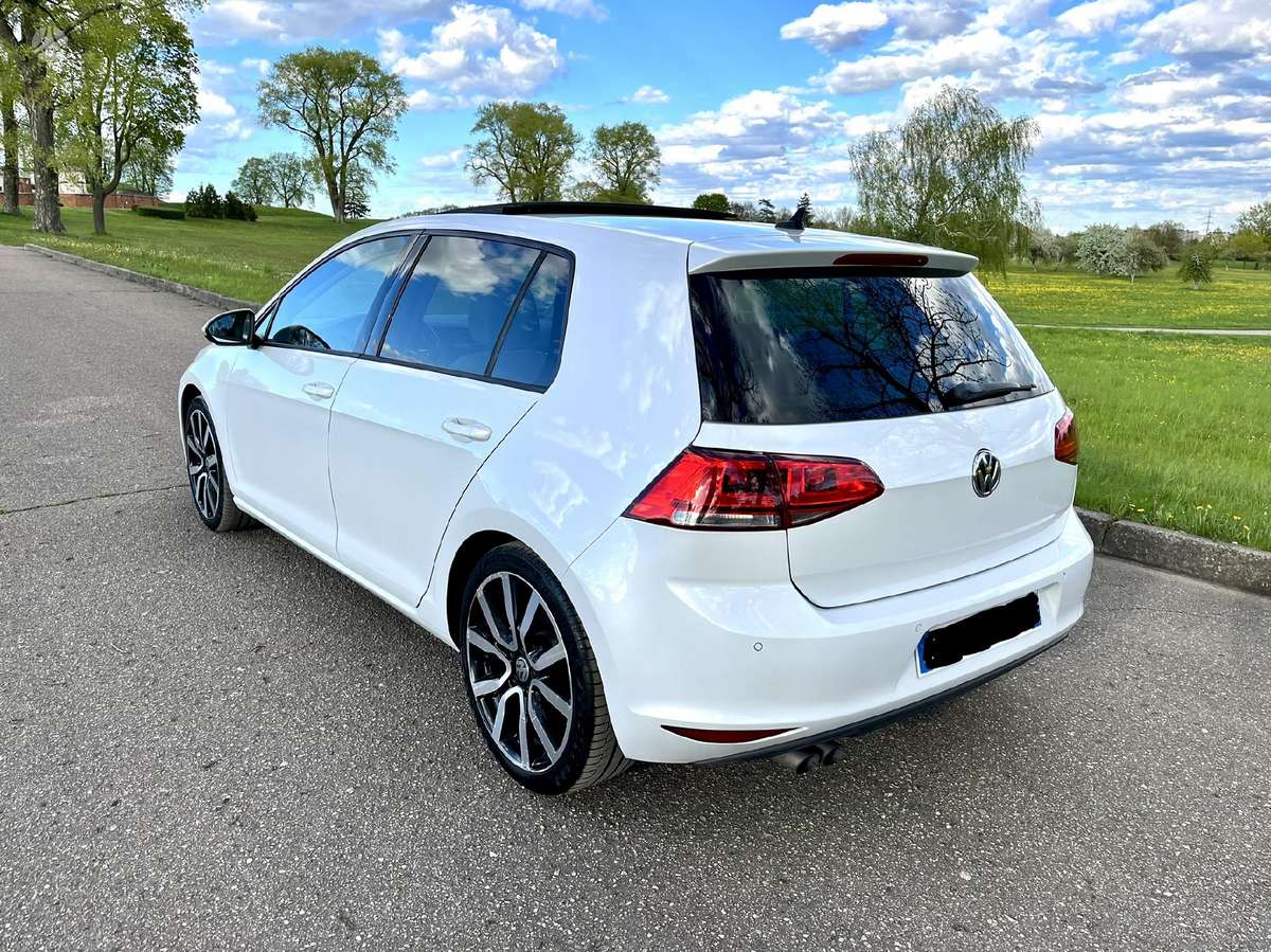 Volkswagen Golf, 2.0 l., hečbekas