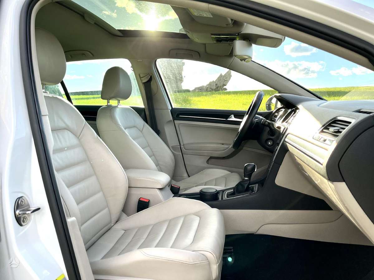Volkswagen Golf, 2.0 l., hečbekas