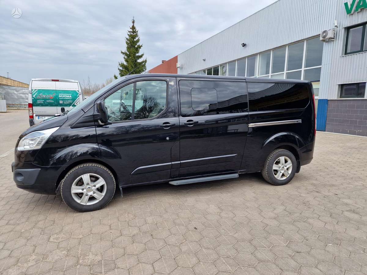 Ford Tourneo Custom, passenger minibus