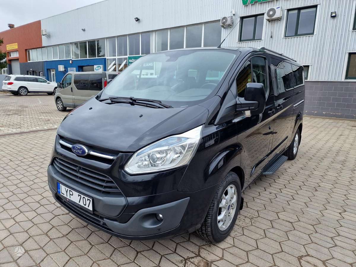 Ford Tourneo Custom, passenger minibus