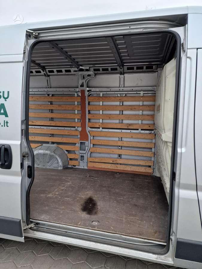 Peugeot Boxer, krovininis mikroautobusas