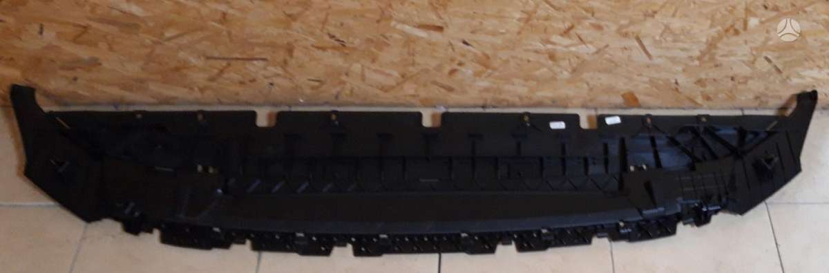 Audi Q5 бамперы (буфера), радиаторная решётка