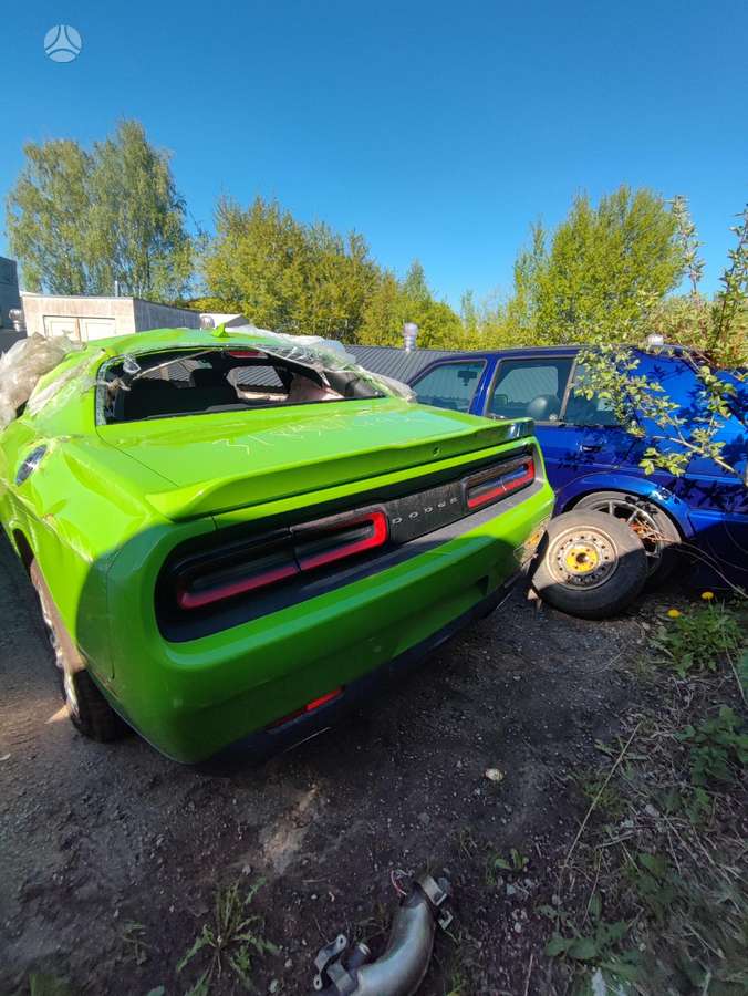 Dodge Challenger 4x4