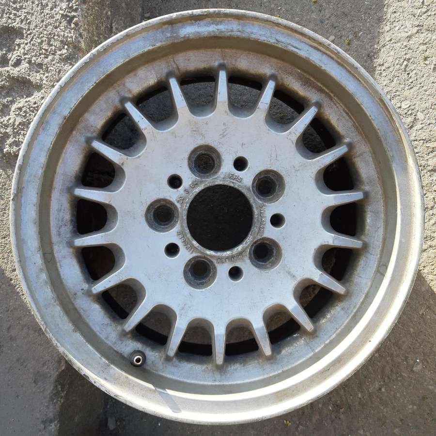 BMW, lengvojo lydinio, R16