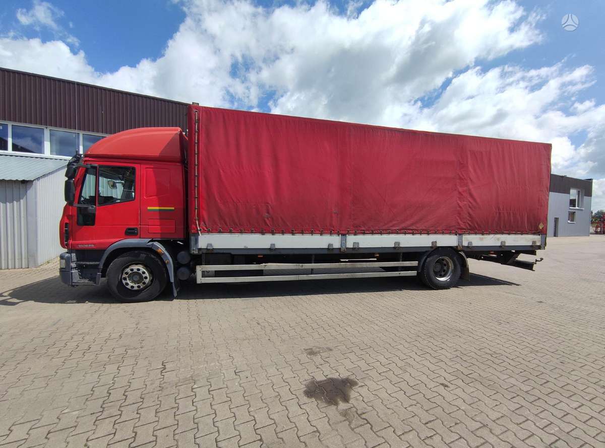 Iveco 180E28, bortu ar tentu