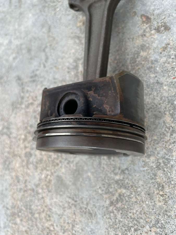 Opel Astra, A14XER, pistons
