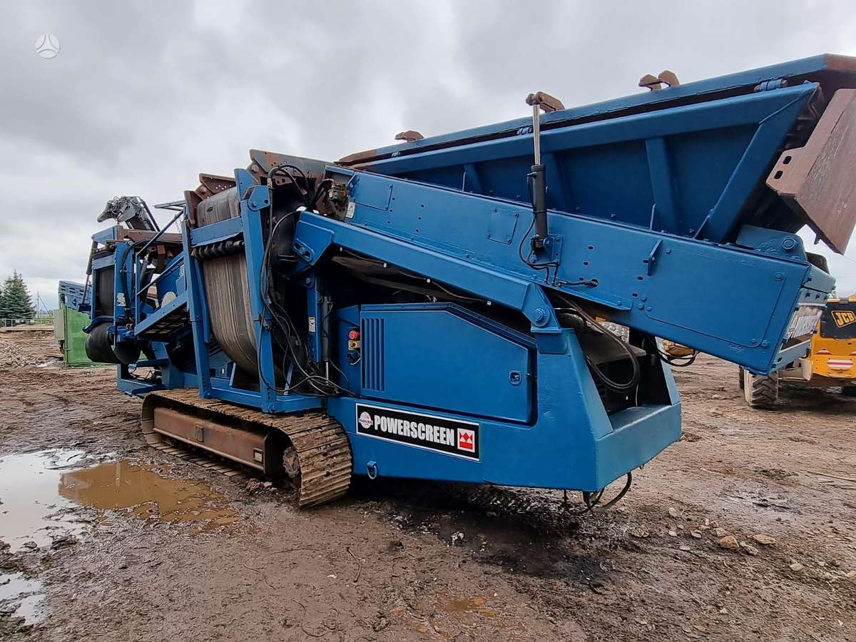 Power screen Warrior 1400, screening