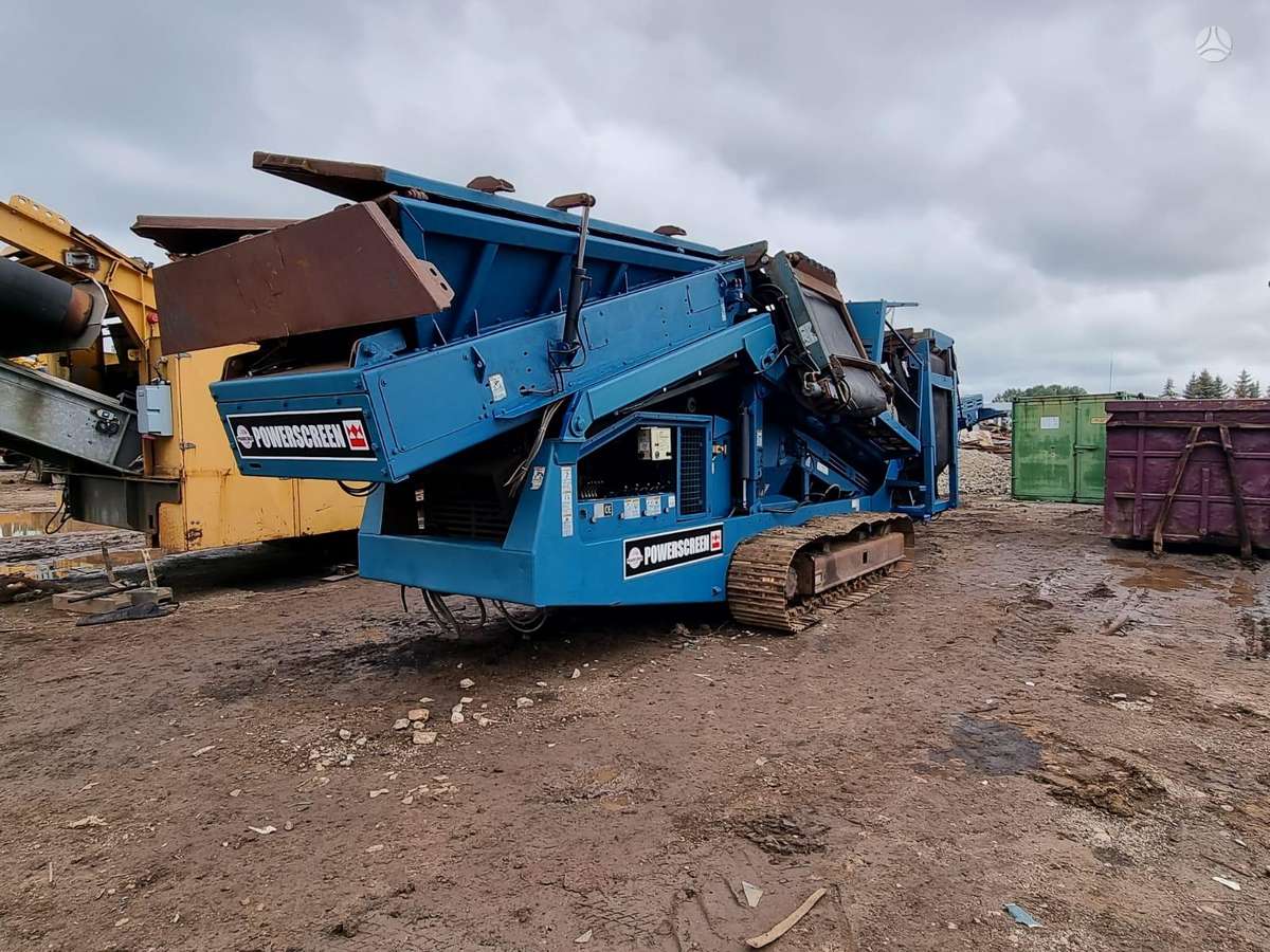 Power screen Warrior 1400, screening