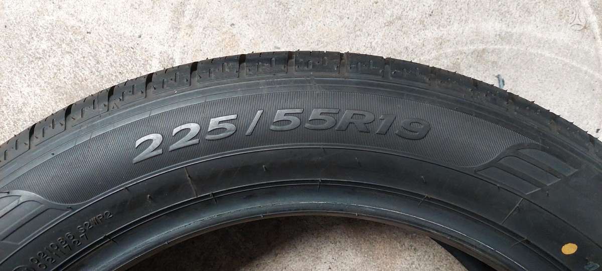 Goodyear, summer 225/55 R19