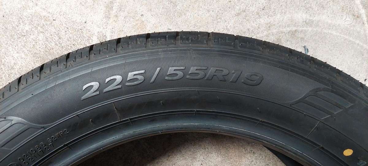 Goodyear, vasarinės 225/55 R19