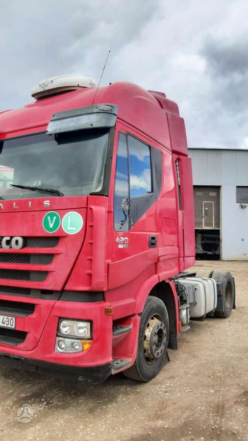 Iveco Stralis visos dalys, тягачи