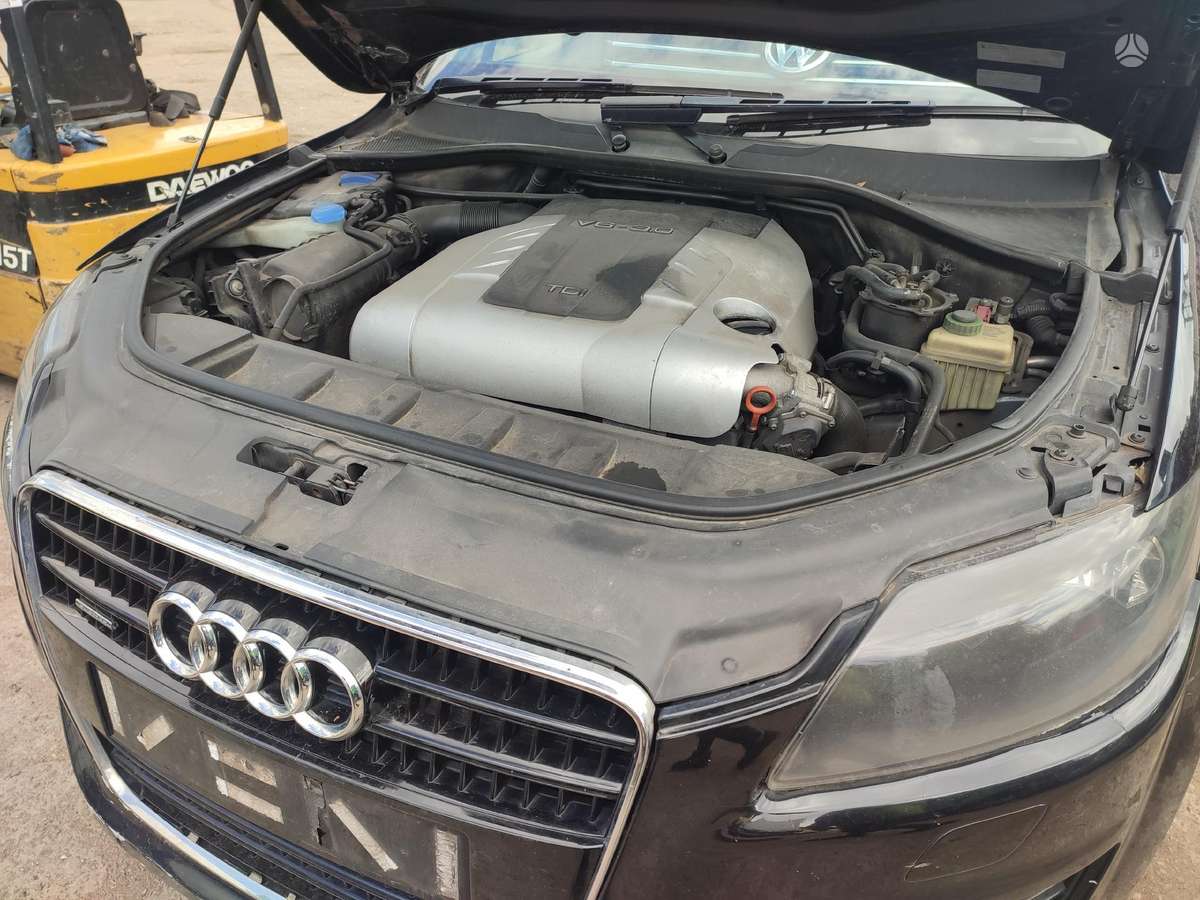 Audi Q7 по частям