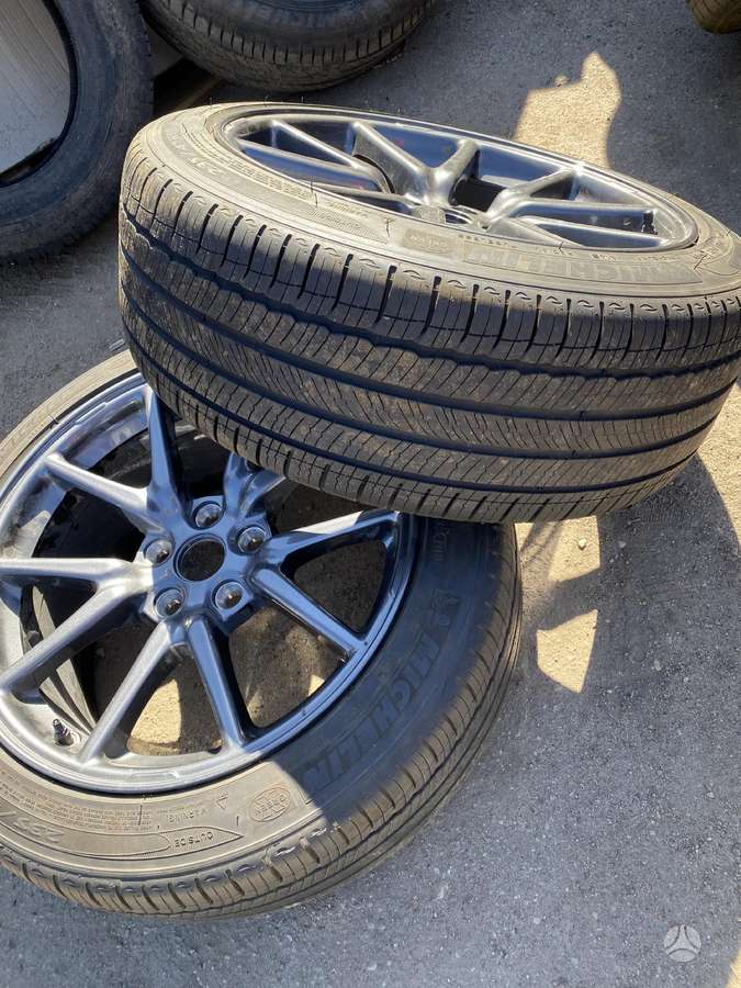TESLA, lengvojo lydinio, R19