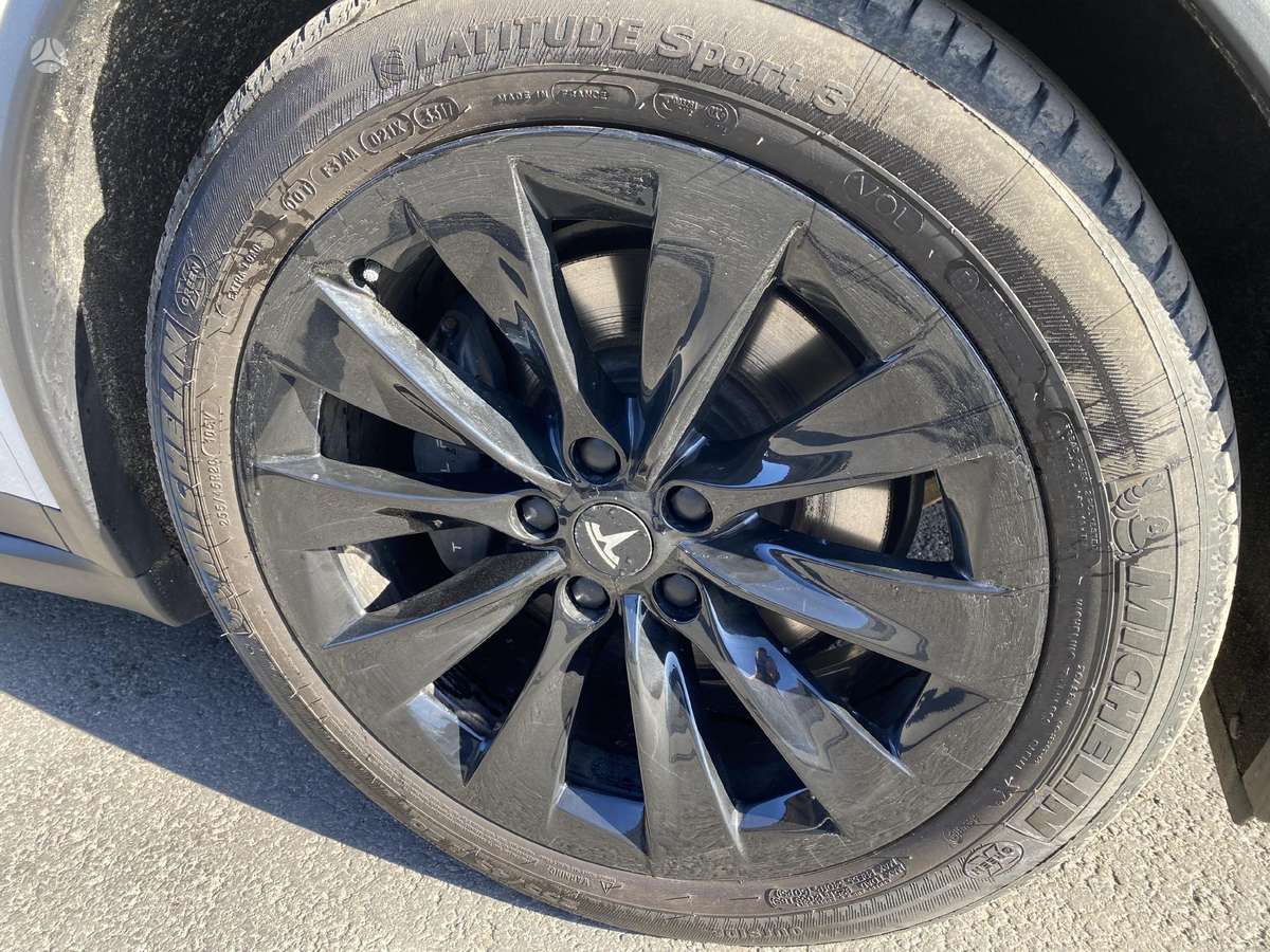 TESLA, lengvojo lydinio, R19