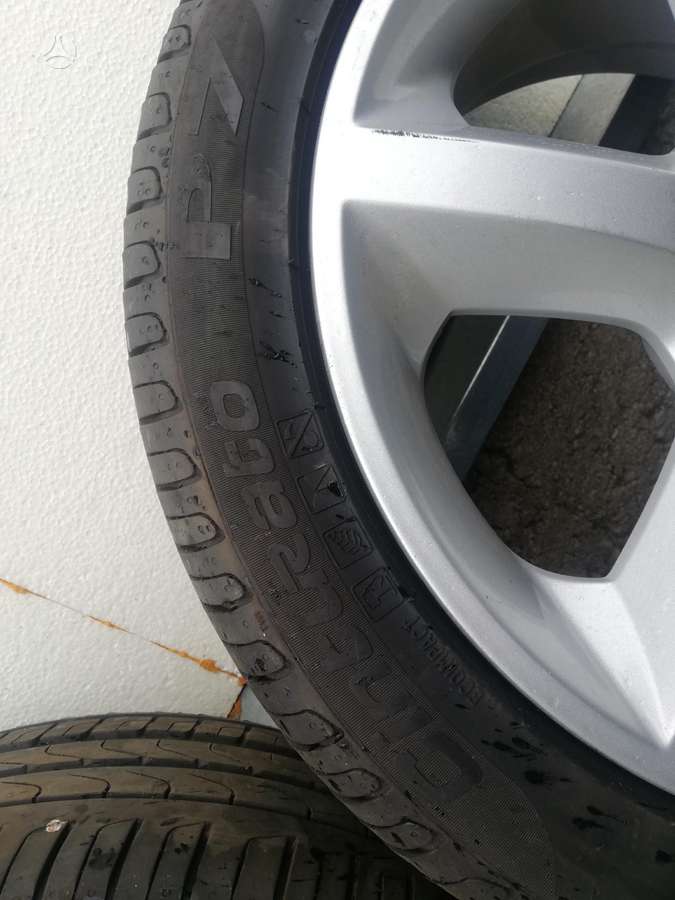 Opel Zafira Pr kapotas sparnai mėlyni ir sidabriniai žibintai pr papras