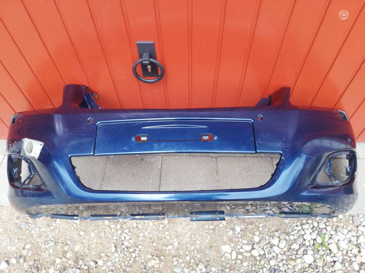 Opel Zafira Pr kapotas sparnai mėlyni ir sidabriniai žibintai pr papras