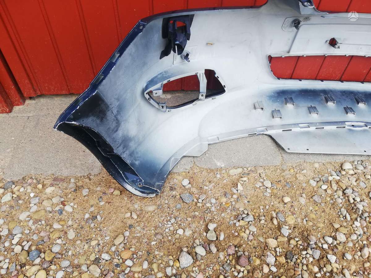 Opel Zafira Pr kapotas sparnai mėlyni ir sidabriniai žibintai pr papras