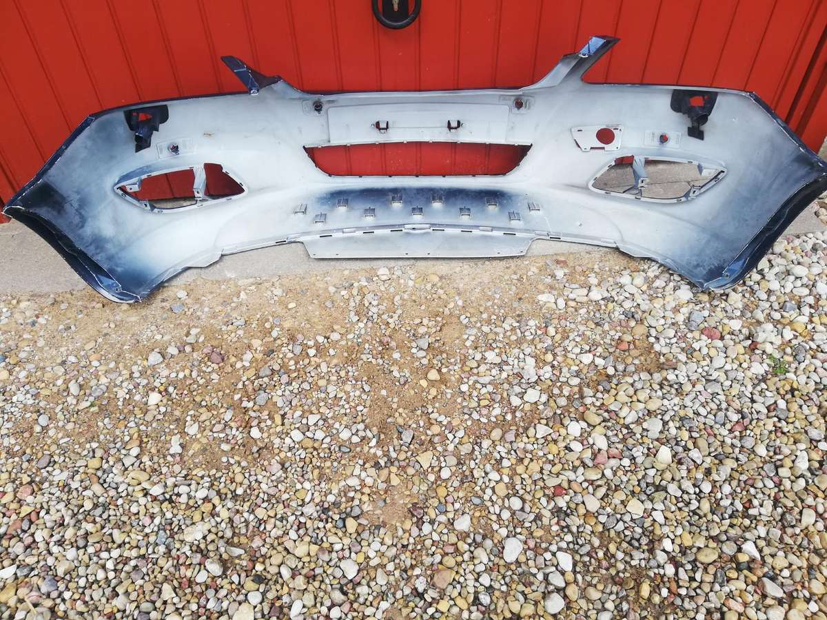 Opel Zafira Pr kapotas sparnai mėlyni ir sidabriniai žibintai pr papras