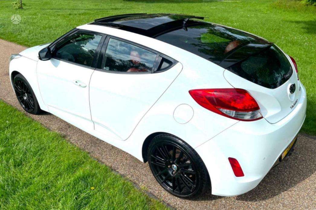 Hyundai Veloster Visa info telefonu